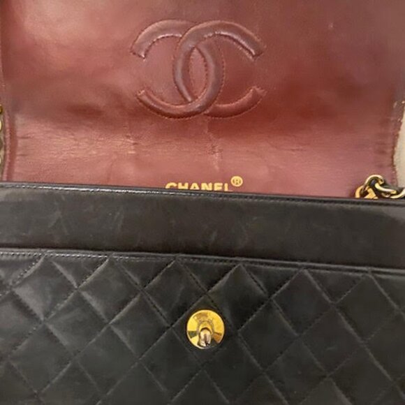 Chanel Vintage Flap Bag - Picture 3 of 4